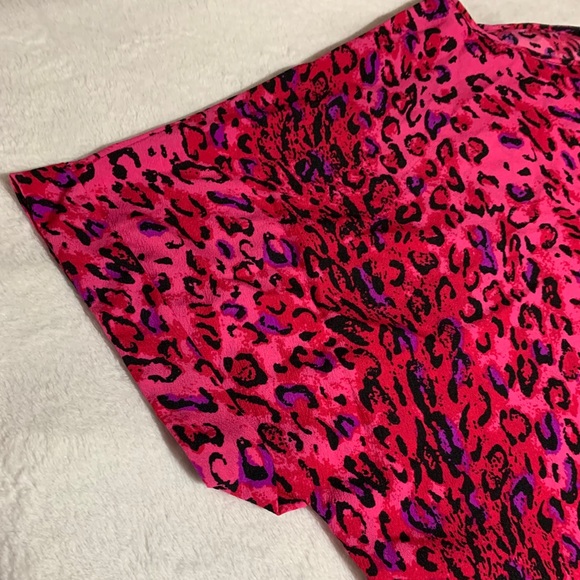 COPY - CAPSULE London Hot Pink Leopard Print Boxy… - Picture 10 of 16
